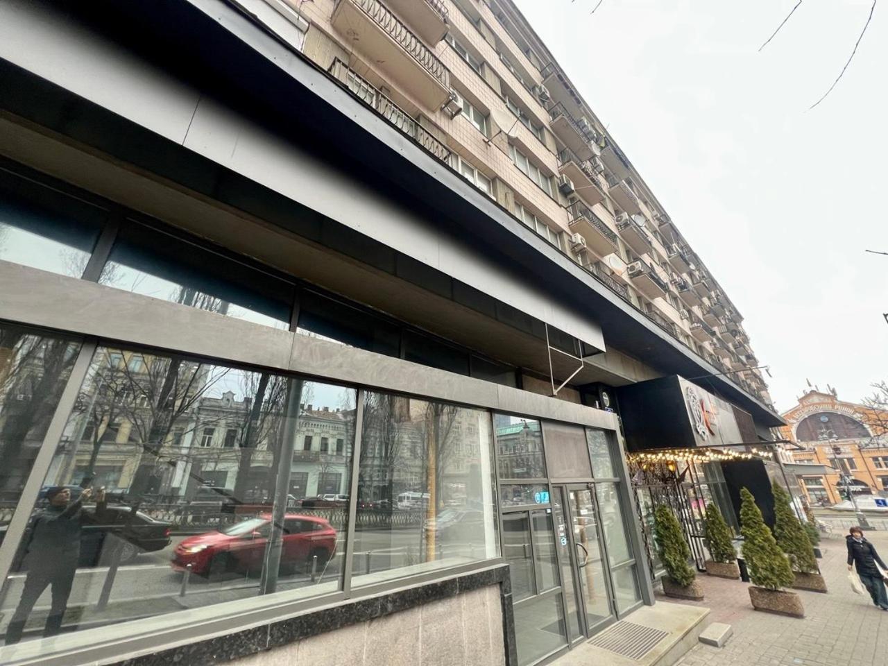 Apartments Near Arena City Kyjev Exteriér fotografie